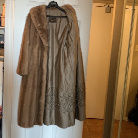 D.Kindy & Sons - Picture 7 of 8